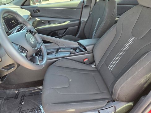 Used 2025 Hyundai Elantra Sport FWD image 20