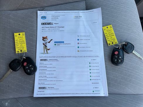 Used 2017 Toyota Sienna LE AWD/4WD image 45
