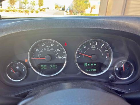 Used 2013 Jeep Wrangler Unlimited Sport AWD/4WD image 26