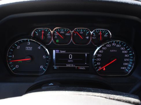Used 2019 GMC Sierra 1500 SLE w/ SLE Value Package AWD/4WD image 10