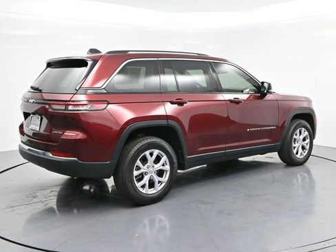 Used 2022 Jeep Grand Cherokee Limited AWD/4WD image 7