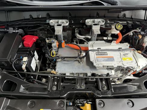 Used 2026 Nissan Leaf Platinum+ w/ Cargo Package (Platinum+) FWD image 45