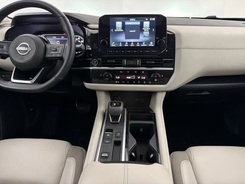 Used 2023 Nissan Pathfinder SL w/ SL Premium Package FWD image 20