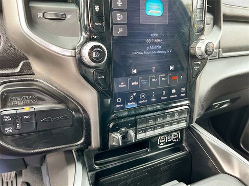 Used 2022 RAM 3500 Laramie image 15