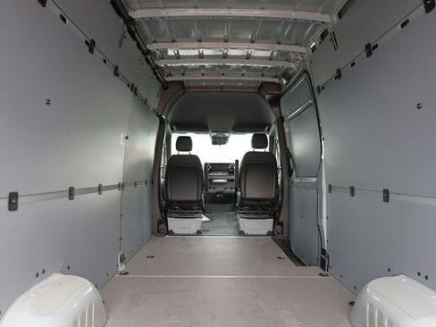 Used 2026 Mercedes-Benz Sprinter 2500 image 22