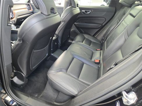 Used 2019 Volvo XC60 T8 Inscription AWD/4WD image 21