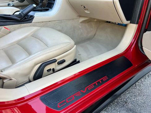 Used 2005 Chevrolet Corvette Coupe w/ Preferred Equipment Group image 34