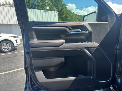 Used 2023 Chevrolet Silverado 1500 LT AWD/4WD image 13
