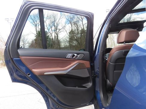 Used 2021 BMW X5 xDrive40i w/ Premium Package AWD/4WD image 19