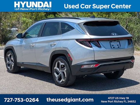 Certified 2024 Hyundai Tucson SEL w/ Convenience Package FWD image 3