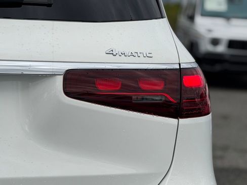 New 2026 Mercedes-Benz GLS 450 4MATIC image 12