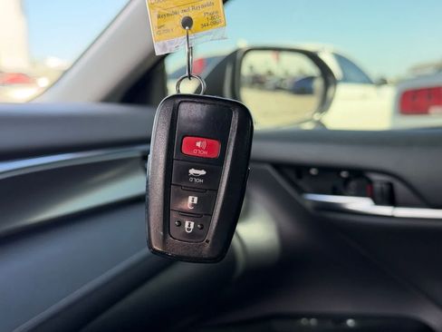 Used 2020 Toyota Camry XSE AWD/4WD image 31