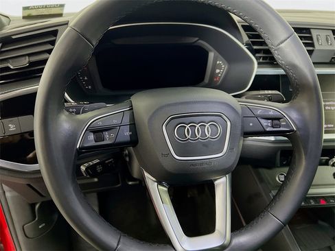 Used 2024 Audi Q3 2.0T Premium Plus image 12
