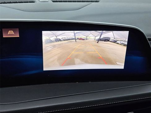 Used 2024 Cadillac XT4 Premium Luxury FWD image 9