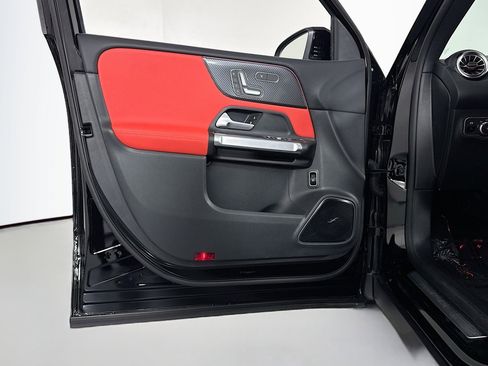 New 2026 Mercedes-Benz GLB 35 AMG 4MATIC image 21