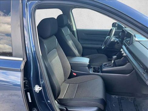 Used 2023 Honda CR-V EX image 9