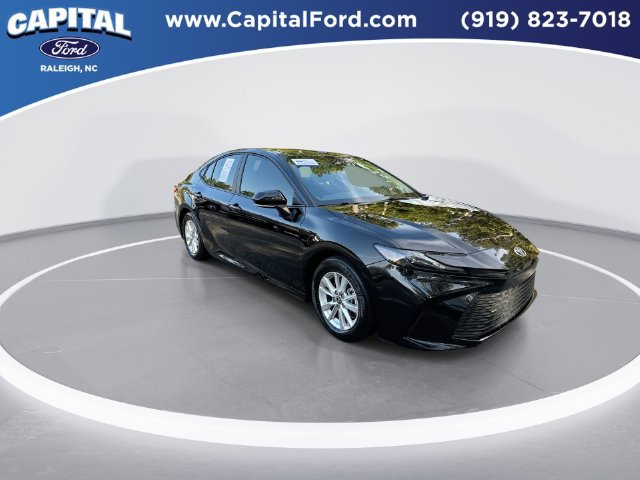 Used 2025 Toyota Camry LE w/ Convenience Package FWD image 2