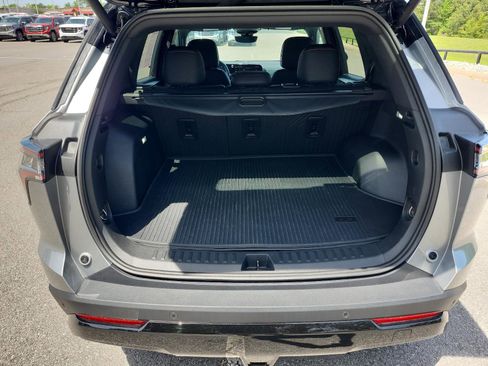 Certified 2025 Chevrolet Equinox RS w/ Safety and Technology Package AWD/4WD image 9