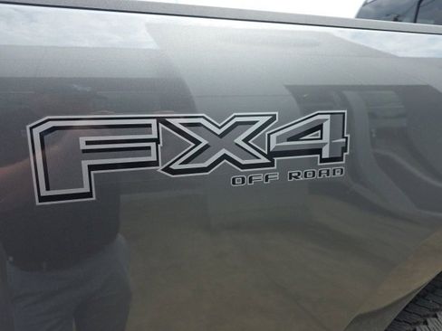 New 2025 Ford F250 Lariat w/ Lariat Ultimate Package image 9