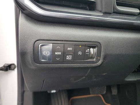 New 2026 GMC Terrain AT4 w/ Technology Package II AWD/4WD image 27