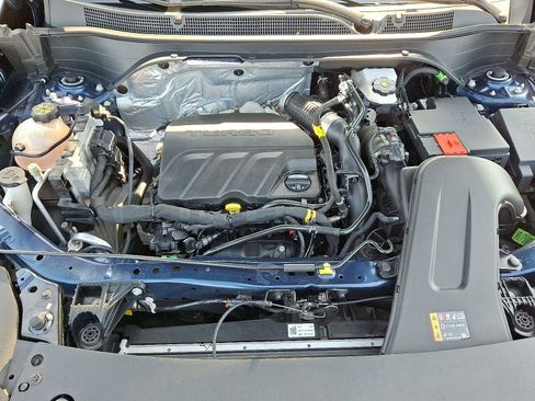 Used 2024 Chevrolet Trax LT w/ Driver Confidence Package image 27