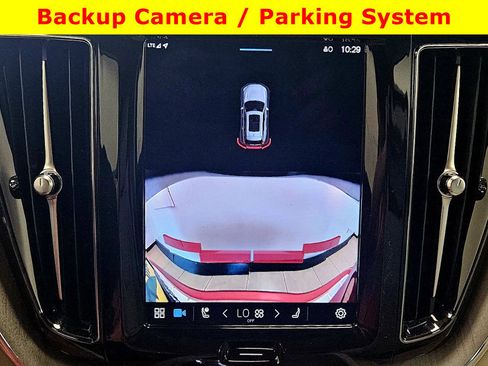 Used 2024 Volvo XC60 T8 Ultimate w/ Climate Package image 22