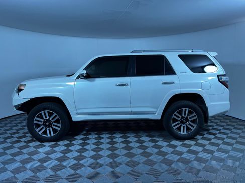 Used 2014 Toyota 4Runner Limited AWD/4WD image 8