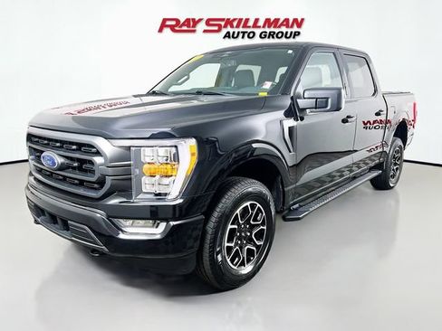 Used 2022 Ford F150 XLT w/ Equipment Group 302A High AWD/4WD image 3