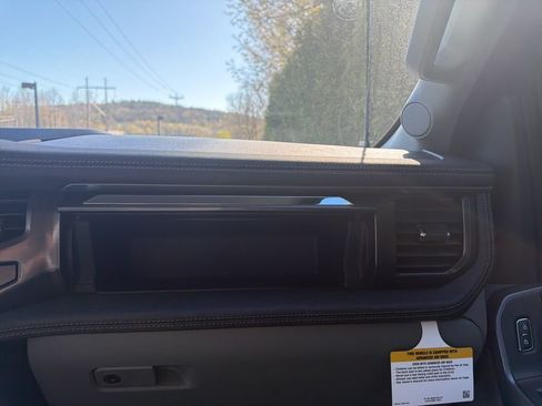 New 2025 Ford F150 Lightning Flash AWD/4WD image 27