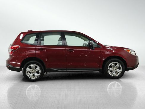 Used 2016 Subaru Forester 2.5i image 6
