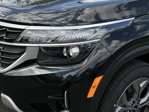 New 2026 Kia Seltos LX AWD/4WD image 21
