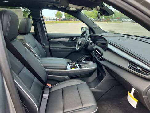 New 2025 Buick Enclave Preferred w/ Power Package image 6