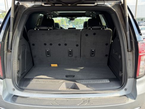 Used 2023 Chevrolet Tahoe Premier AWD/4WD image 34