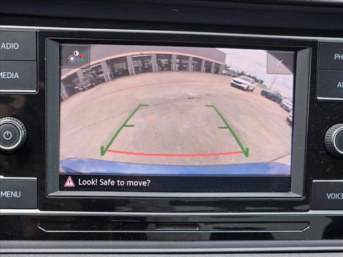 Used 2024 Volkswagen Jetta SE FWD image 14