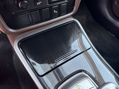 Used 2018 Mitsubishi Outlander 4WD Plug-In Hybrid image 27