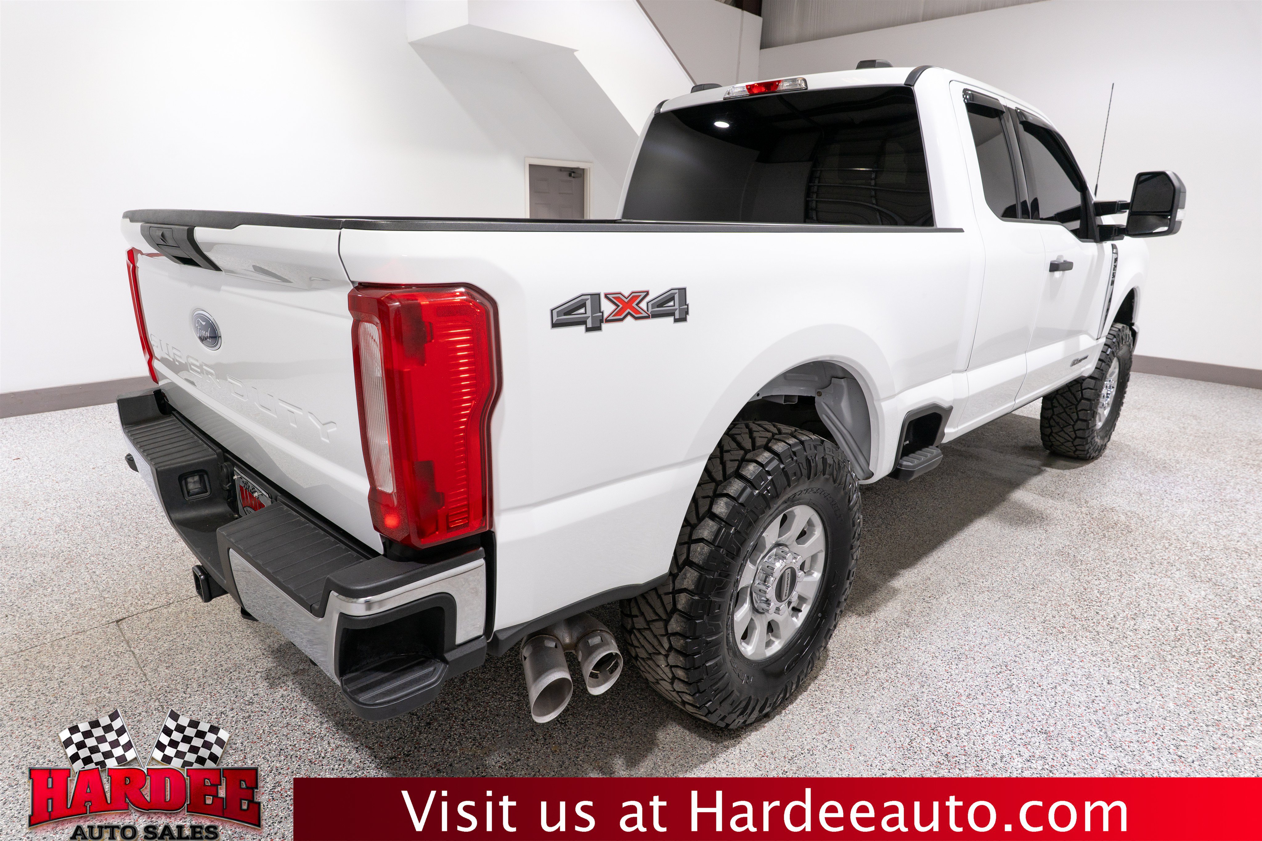 Used 2024 Ford F250 XLT w/ Snow Plow Prep Package AWD/4WD image 5