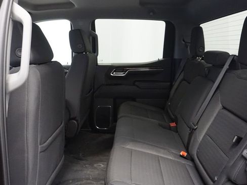 Used 2024 GMC Sierra 1500 Elevation image 32