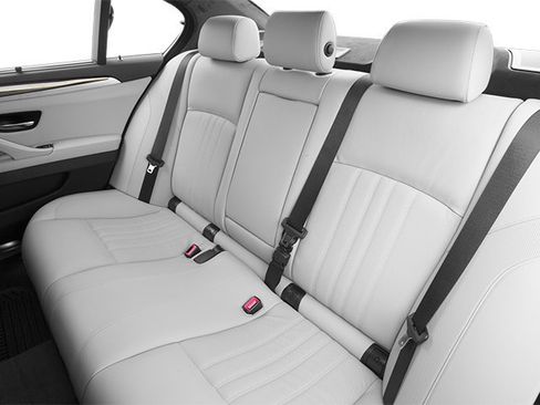 Used 2014 BMW M5 RWD image 14