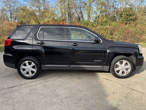 Used 2017 GMC Terrain SLE image 8