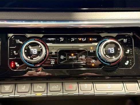 Certified 2025 GMC Sierra 2500 Denali w/ Denali Reserve Package image 15