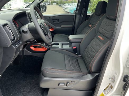 New 2026 Nissan Frontier Pro-X w/ Tow Package RWD image 15