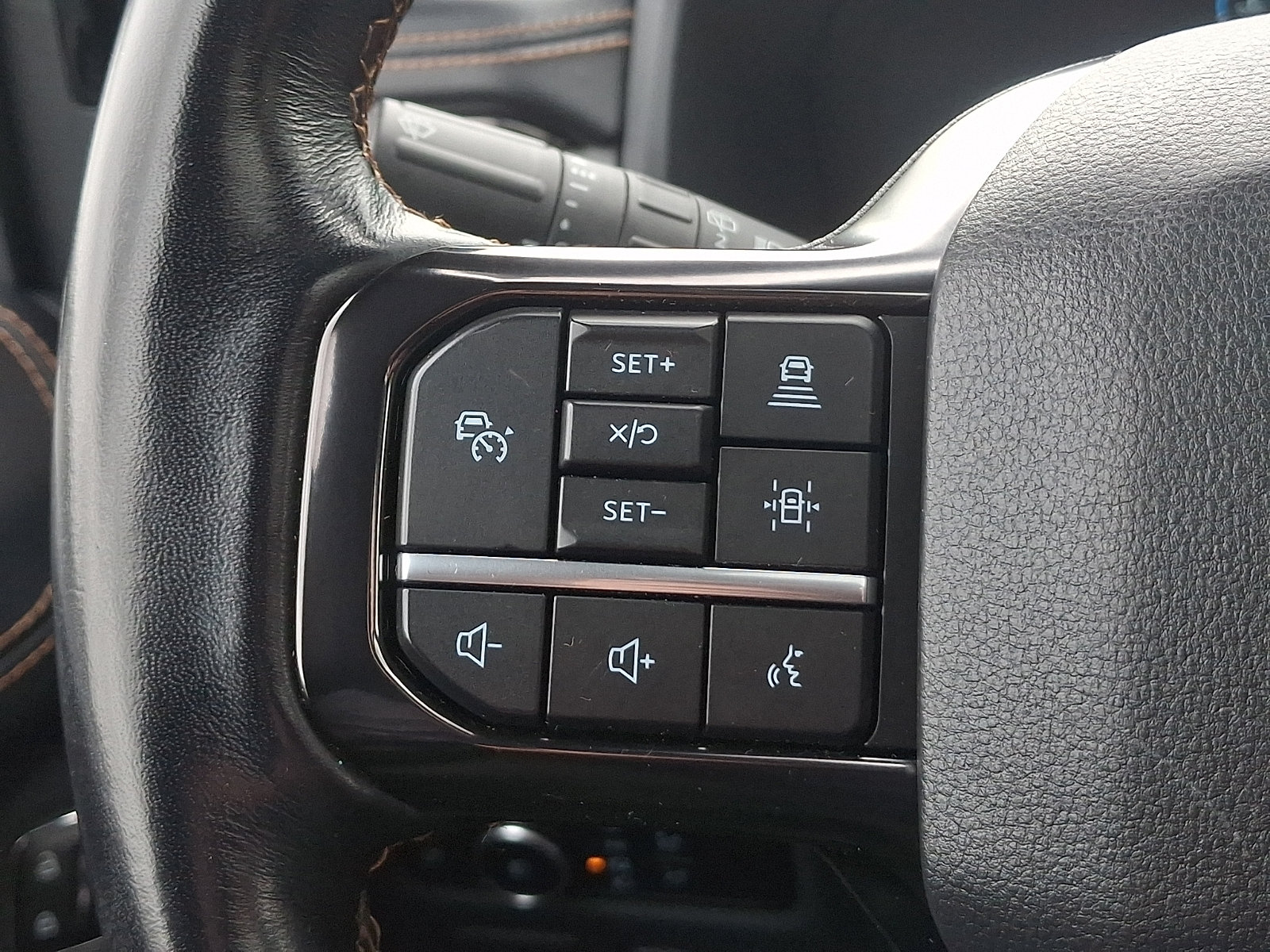Certified 2023 Ford Expedition Platinum AWD/4WD image 23