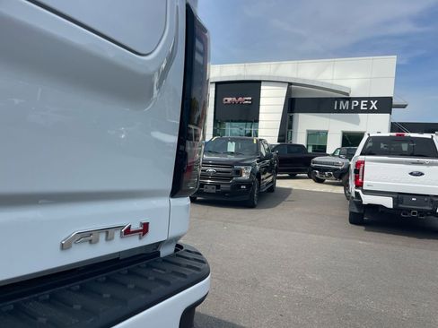 Used 2024 GMC Sierra 2500 AT4 w/ AT4 Premium Plus Package image 35