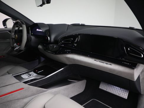 Certified 2025 Ferrari Purosangue image 18