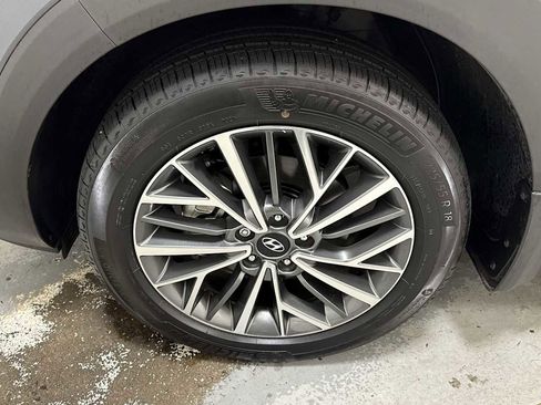 Used 2021 Hyundai Tucson Limited image 10