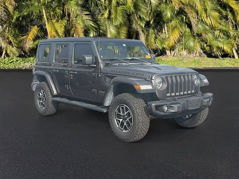 Used 2019 Jeep Wrangler Unlimited Rubicon AWD/4WD image 2