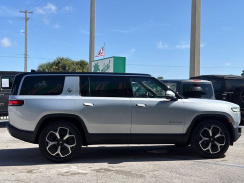 Used 2024 Rivian R1S Adventure AWD/4WD image 6