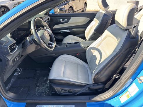 Used 2024 Ford Mustang Premium image 7