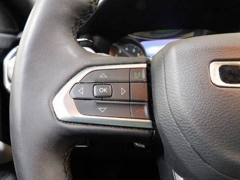 Used 2024 Jeep Compass Limited image 21