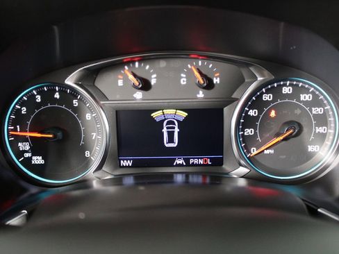 Used 2023 Chevrolet Equinox LT w/ Driver Convenience Package image 19